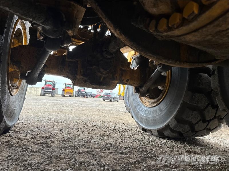 John Deere 460 P-Tier Articulated Haulers