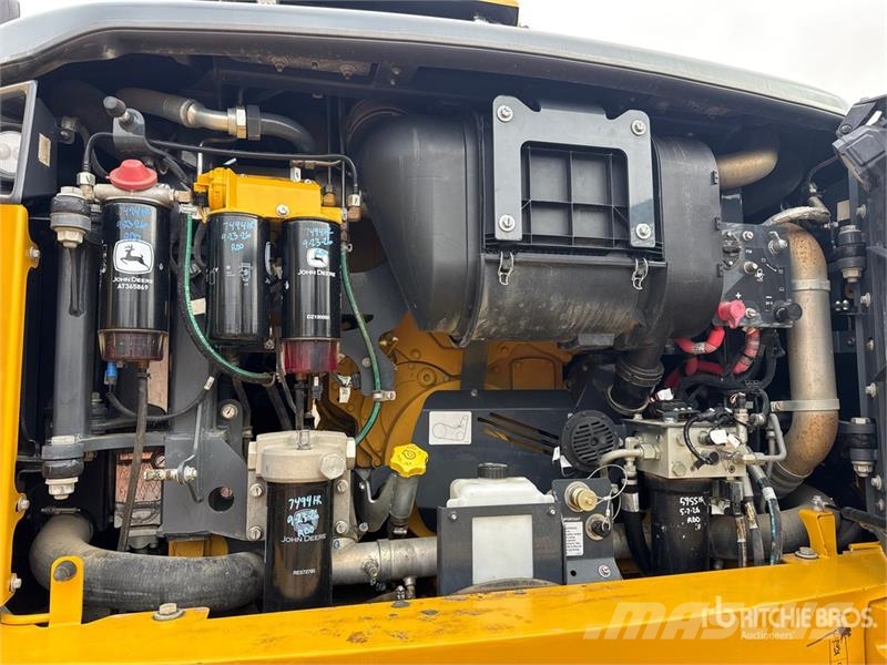 John Deere 460 P-Tier Camiões articulados