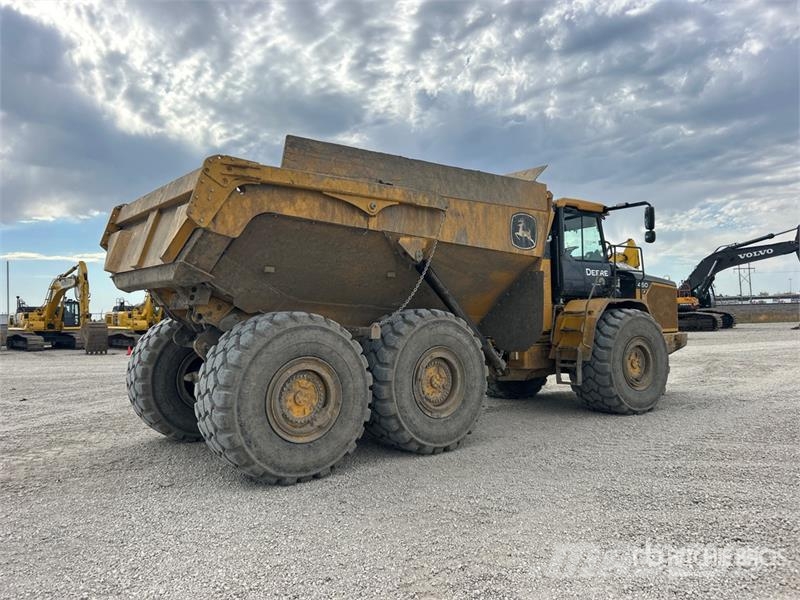 John Deere 460 P-Tier 鉸接式起吊車