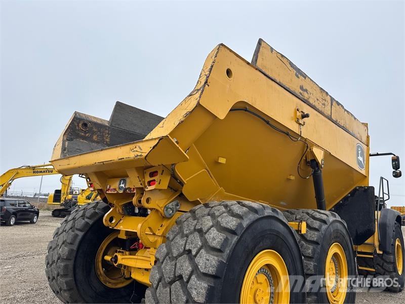 John Deere 460 P-Tier Karjeriniai savivarčiai