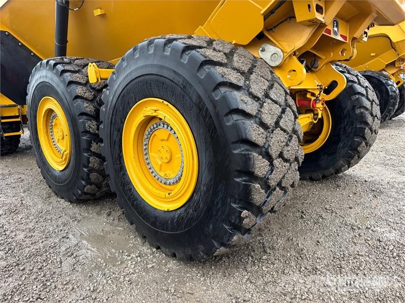 John Deere 460 P-Tier Articulated Haulers