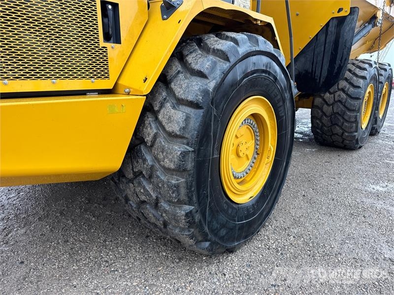 John Deere 460 P-Tier Articulated Haulers
