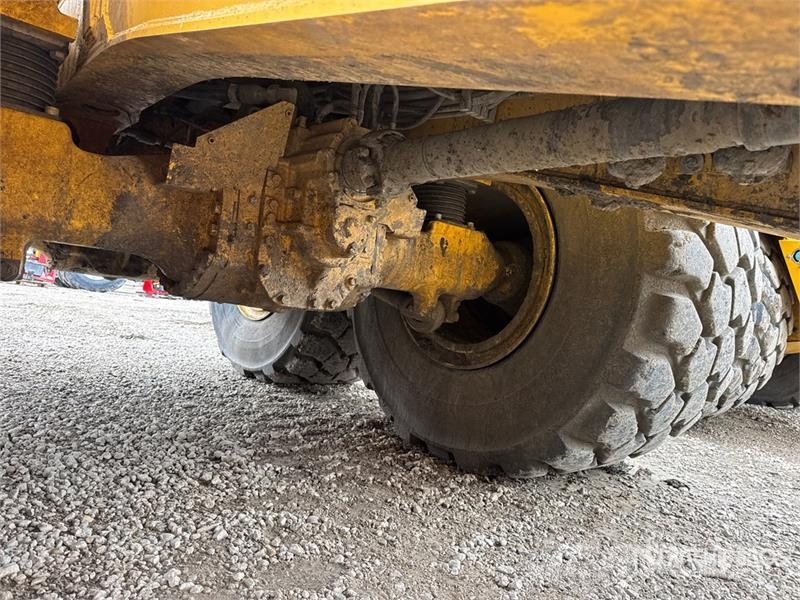 John Deere 460 P-Tier Camiões articulados