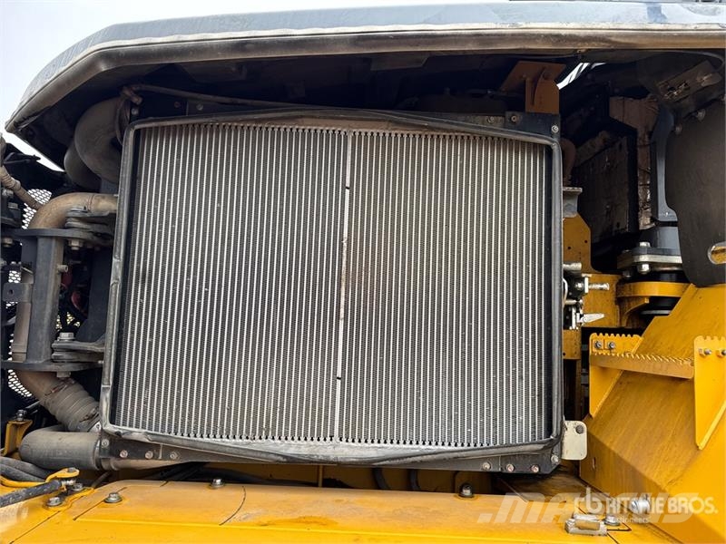 John Deere 460 P-Tier Artikulētie pašizgāzēji