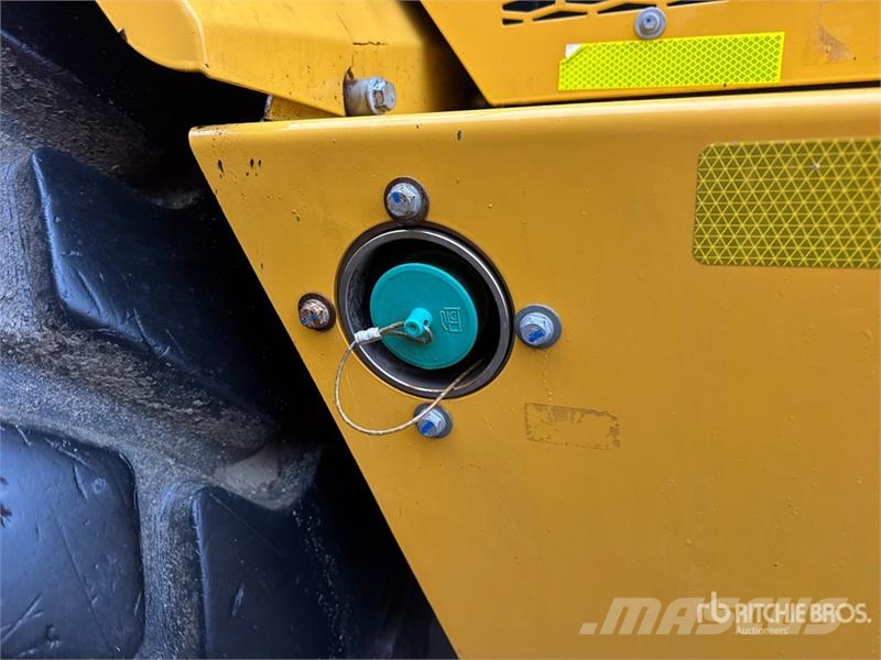 John Deere 460 P-Tier Articulated Haulers