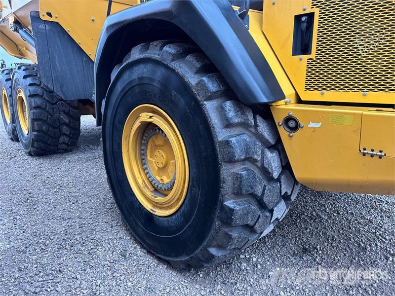 John Deere 460 P-Tier Articulated Haulers