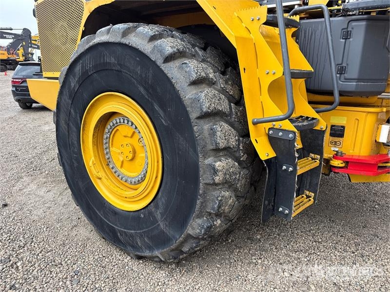 John Deere 460 P-Tier Articulated Haulers