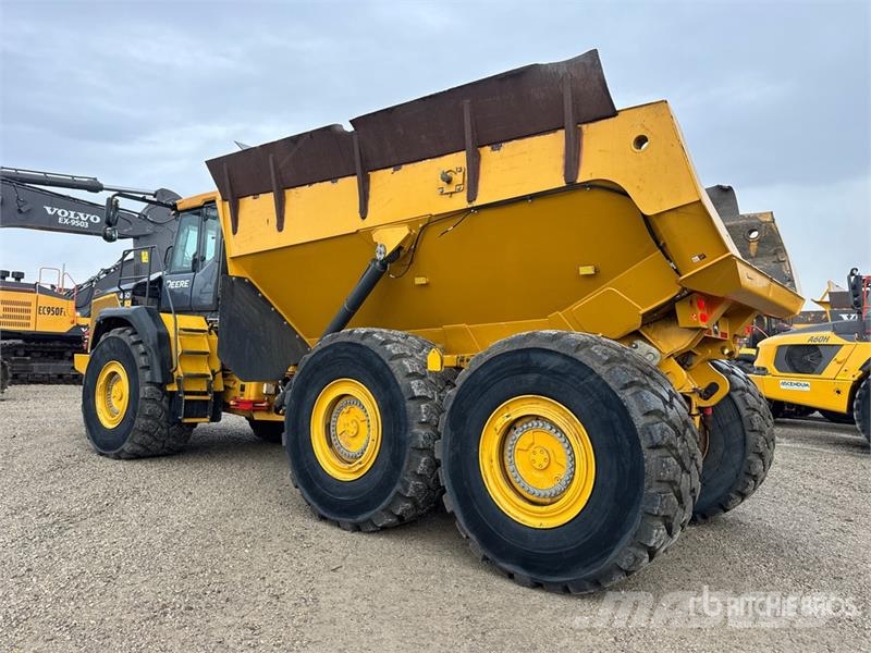 John Deere 460 P-Tier Articulated Haulers