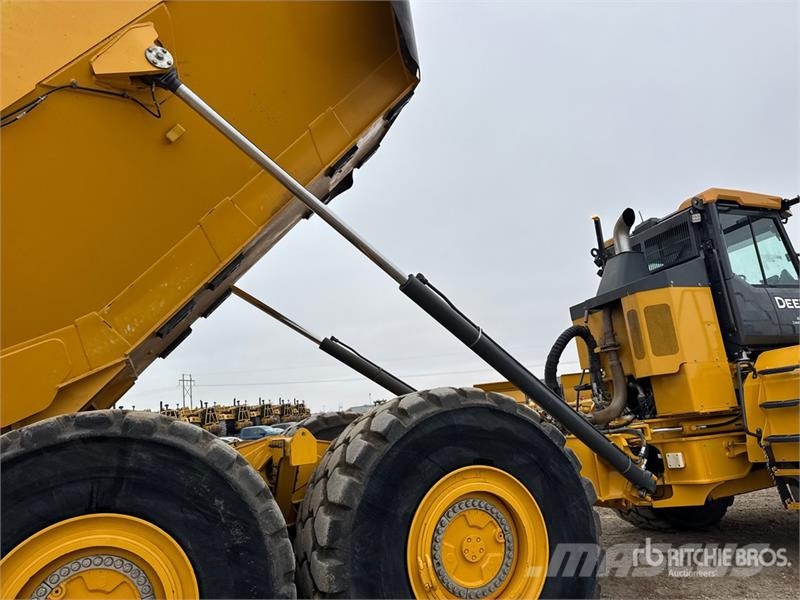 John Deere 460 P-Tier Artikulētie pašizgāzēji