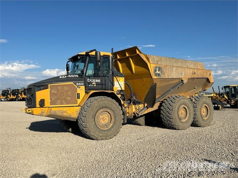 John Deere 460 P-Tier 鉸接式起吊車