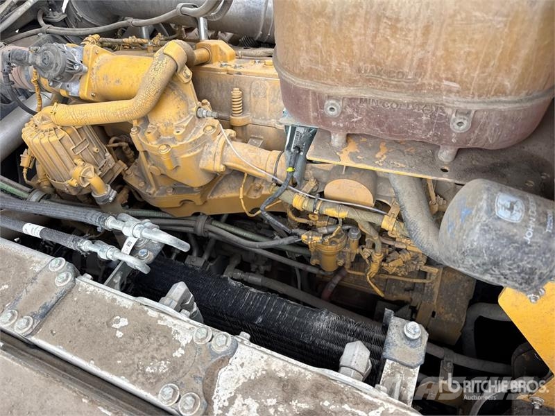John Deere 460 P-Tier Artikulētie pašizgāzēji