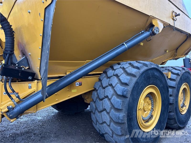 John Deere 460 P-Tier Articulated Haulers