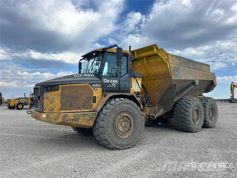 John Deere 460 P-Tier 鉸接式起吊車