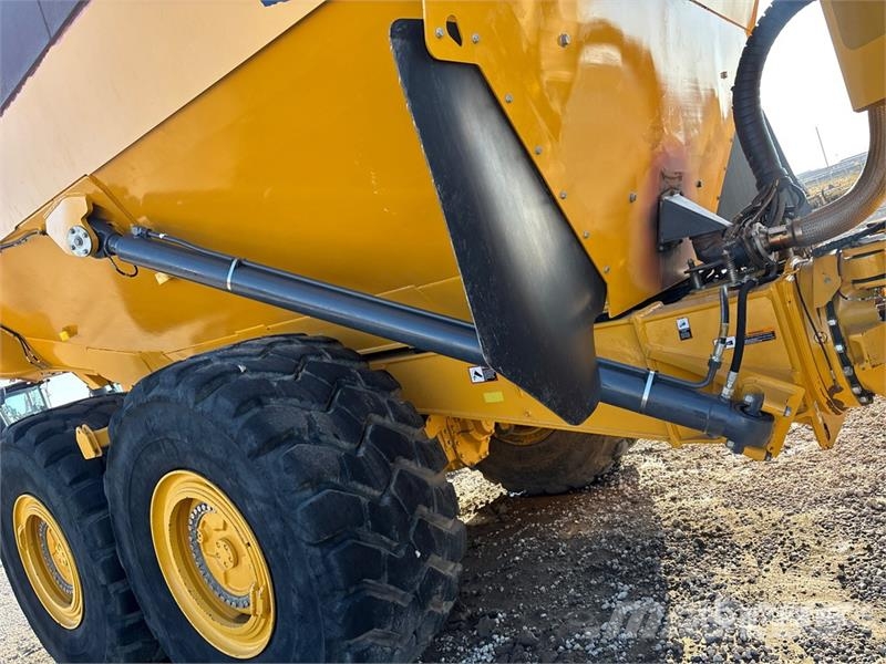 John Deere 460 P-Tier 鉸接式起吊車