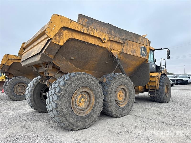 John Deere 460 P-Tier Artikulētie pašizgāzēji