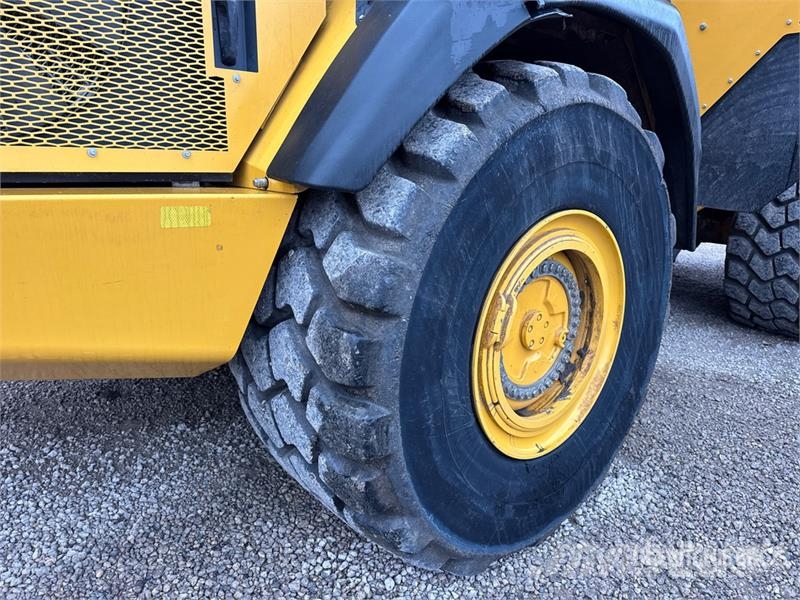 John Deere 460 P-Tier Articulated Haulers