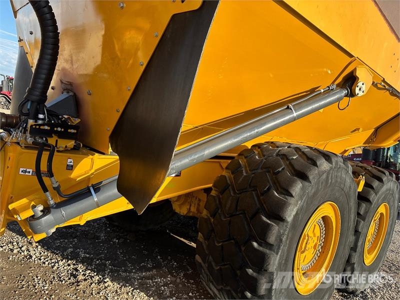 John Deere 460 P-Tier 鉸接式起吊車