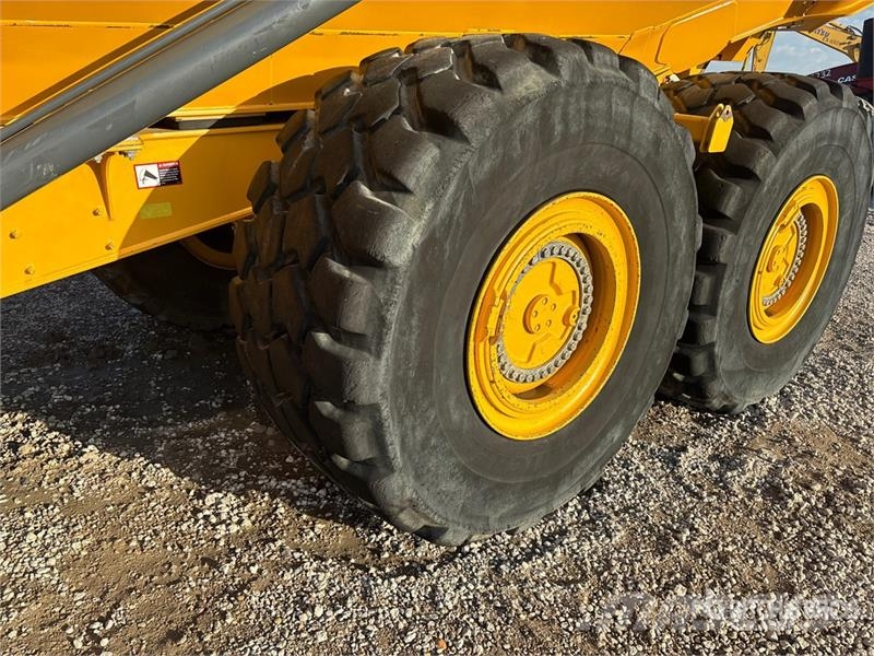 John Deere 460 P-Tier 鉸接式起吊車