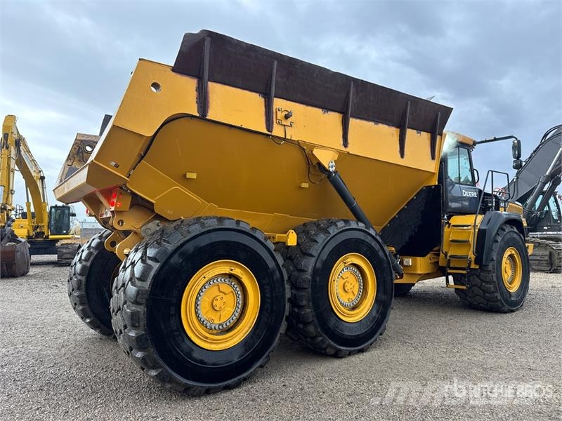John Deere 460 P-Tier Articulated Haulers