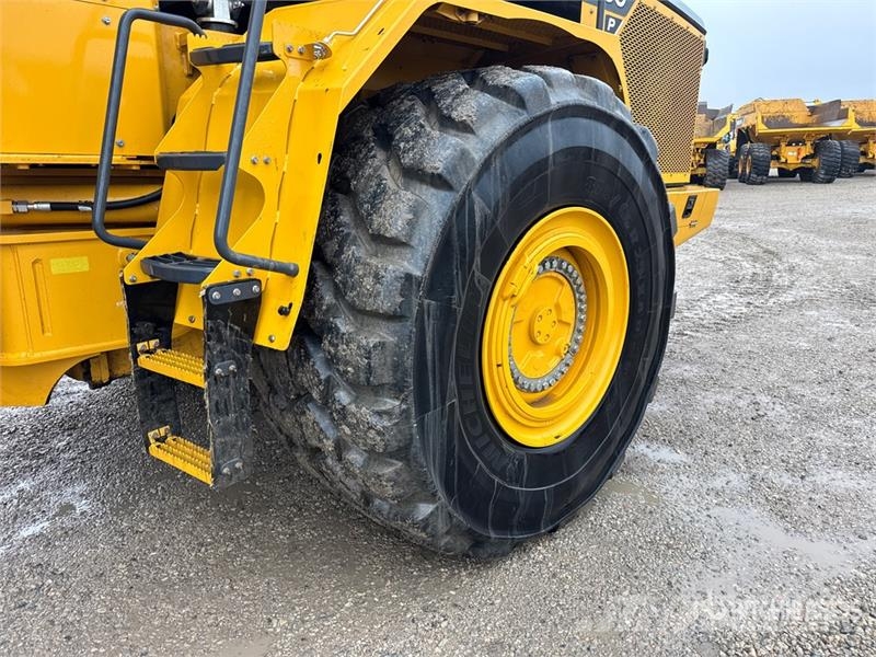 John Deere 460 P-Tier Articulated Haulers