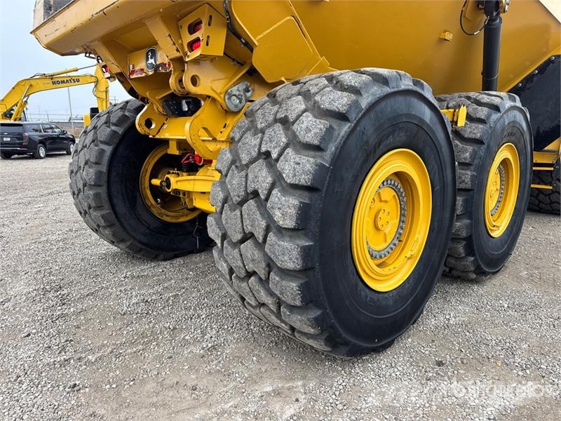 John Deere 460 P-Tier Karjeriniai savivarčiai