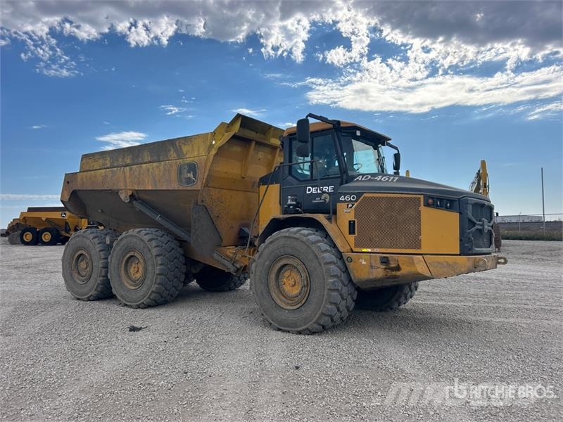 John Deere 460 P-Tier 鉸接式起吊車