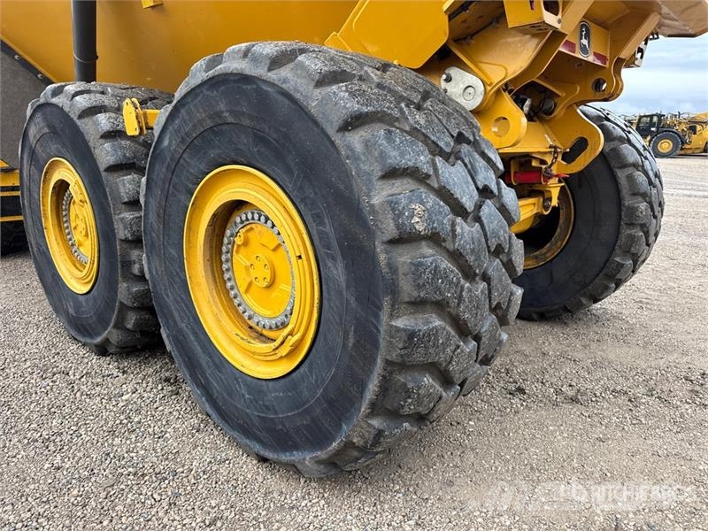 John Deere 460 P-Tier Articulated Haulers