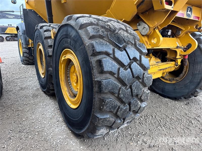 John Deere 460 P-Tier Articulated Haulers