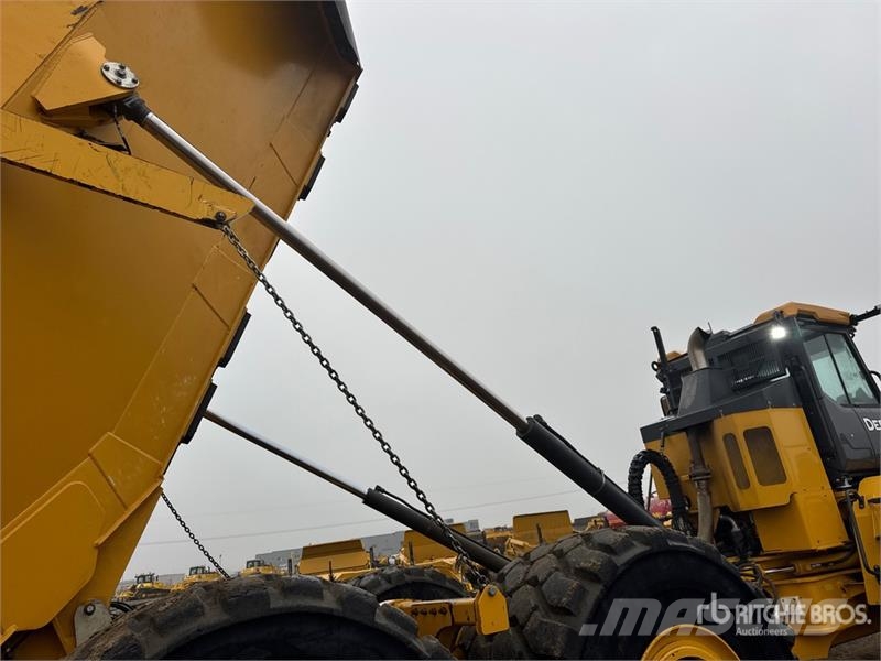 John Deere 460 P-Tier Dúmpers articulados