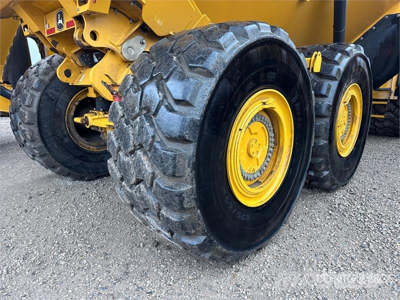 John Deere 460 P-Tier Articulated Haulers