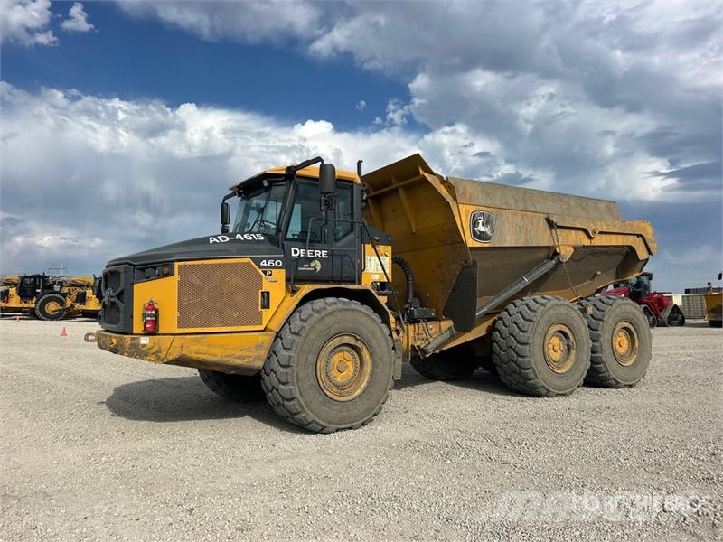 John Deere 460 P-Tier 鉸接式起吊車