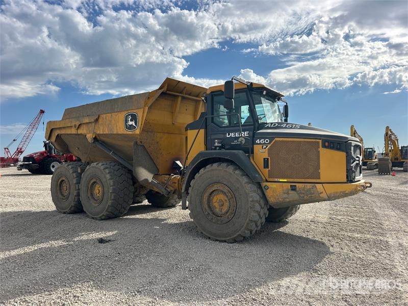 John Deere 460 P-Tier 鉸接式起吊車