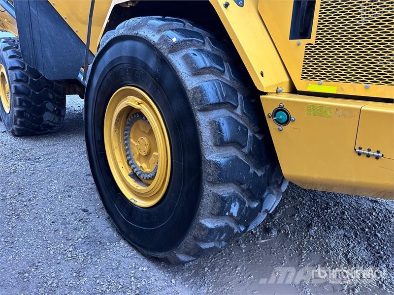 John Deere 460 P-Tier Articulated Haulers