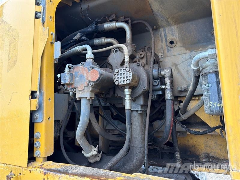 John Deere 470G LC Tracked Excavator Telakaivukoneet