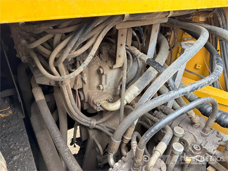 John Deere 470G LC Tracked Excavator Telakaivukoneet