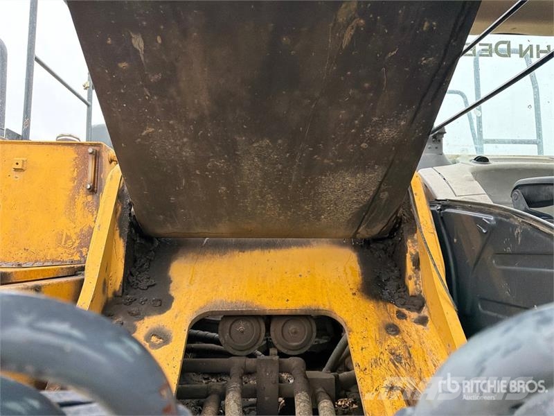 John Deere 470G LC Tracked Excavator Telakaivukoneet