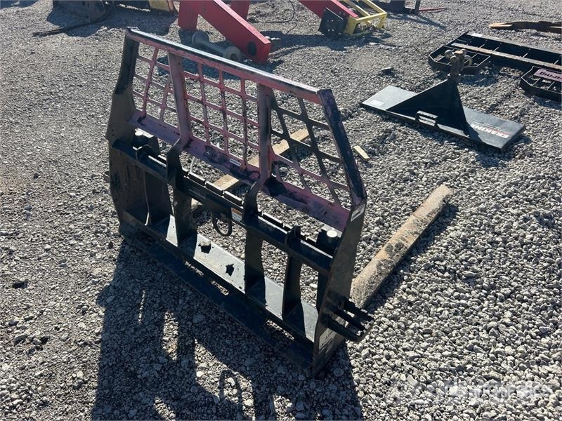 John Deere 48 in Skid Steer Forks Fourche