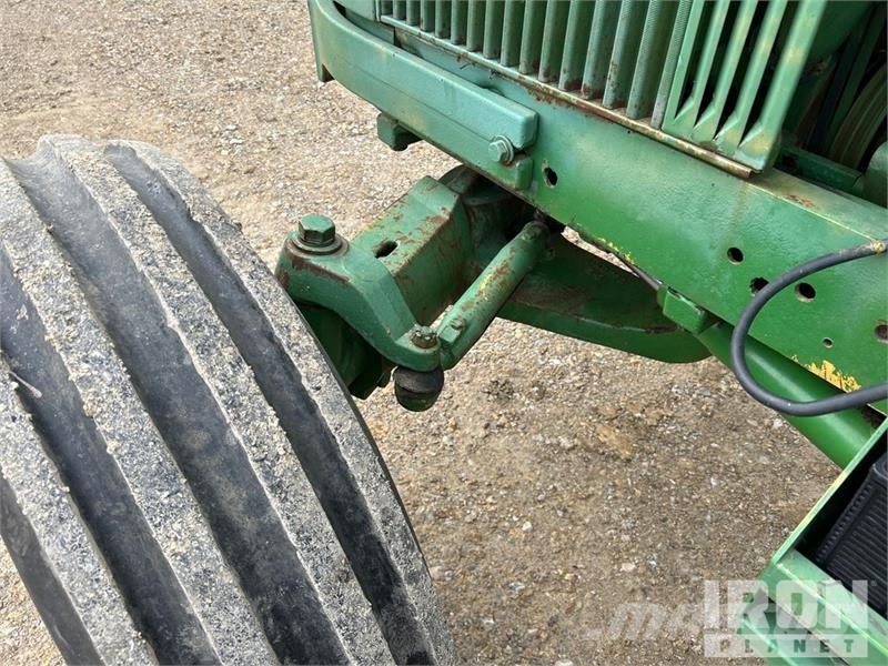 John Deere 5020 2WD Tractor Tractors