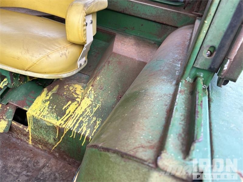 John Deere 5020 2WD Tractor Tractors