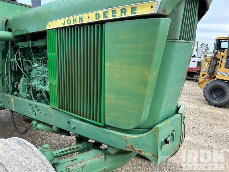 John Deere 5020 2WD Tractor Tractors
