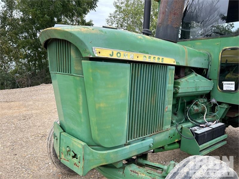 John Deere 5020 2WD Tractor Tractors