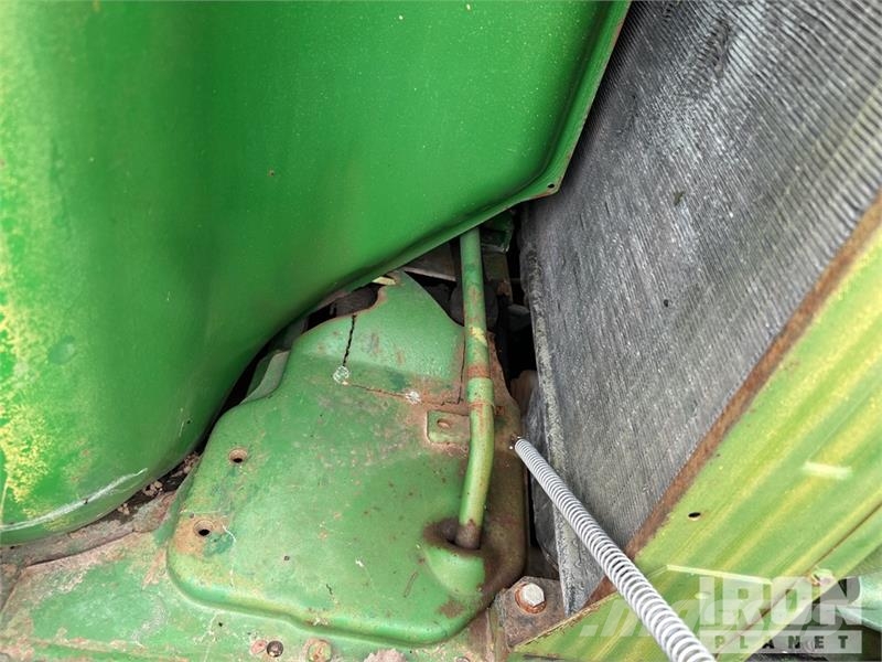 John Deere 5020 2WD Tractor Tractors