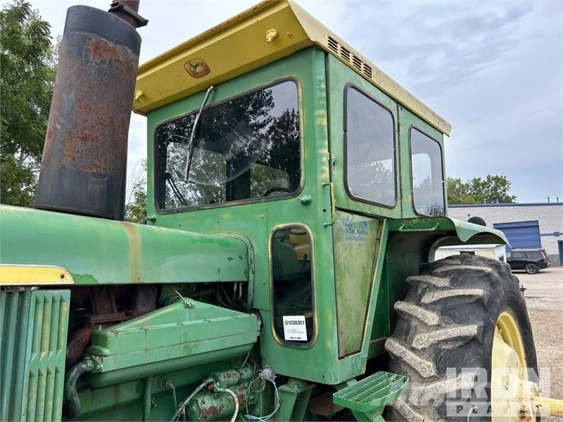 John Deere 5020 2WD Tractor Tractors