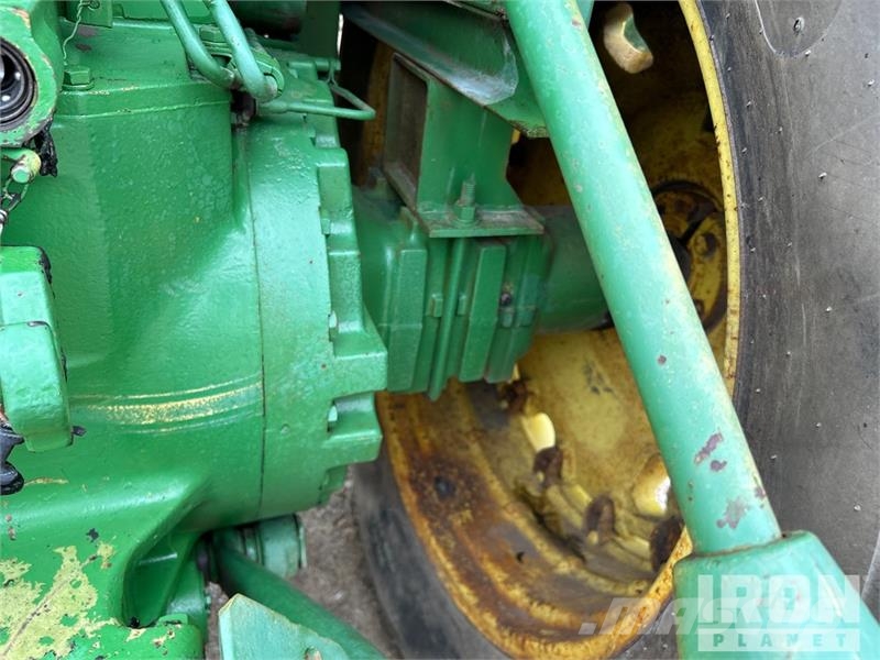 John Deere 5020 2WD Tractor Tractors