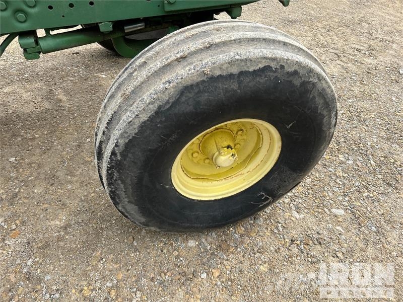 John Deere 5020 2WD Tractor Tractors