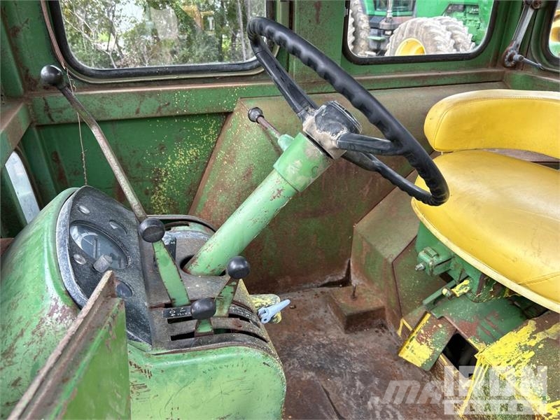 John Deere 5020 2WD Tractor Tractors
