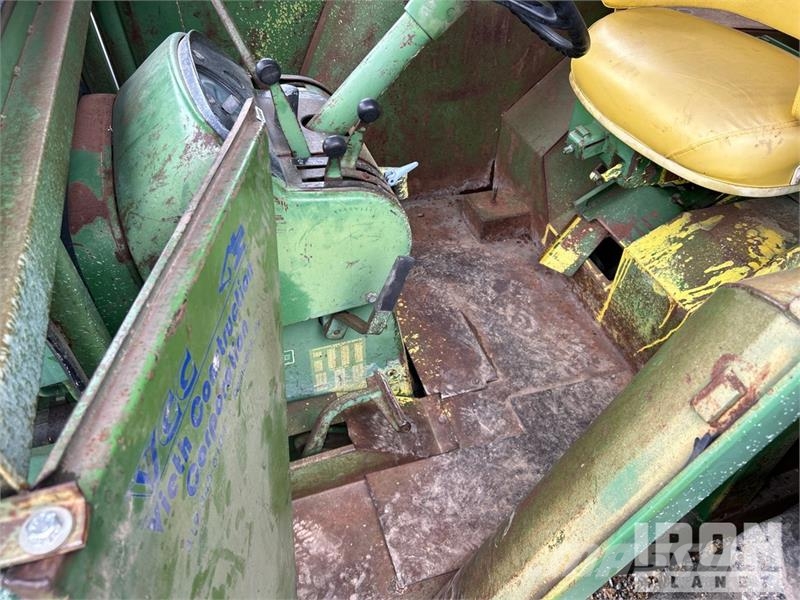 John Deere 5020 2WD Tractor Tractors