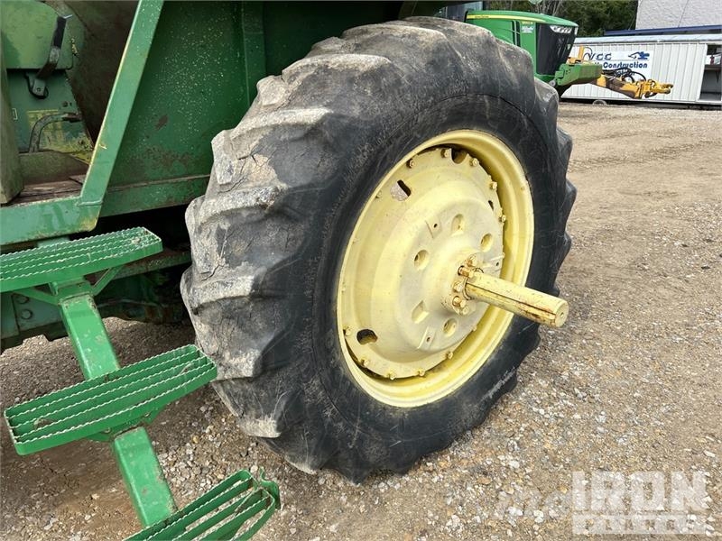 John Deere 5020 2WD Tractor Tractors