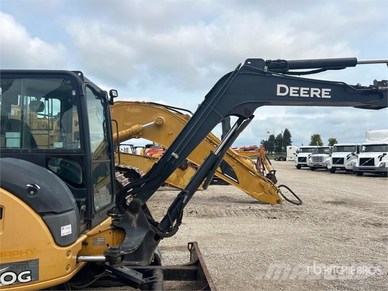 John Deere 50G Mini rýpadla < 7t