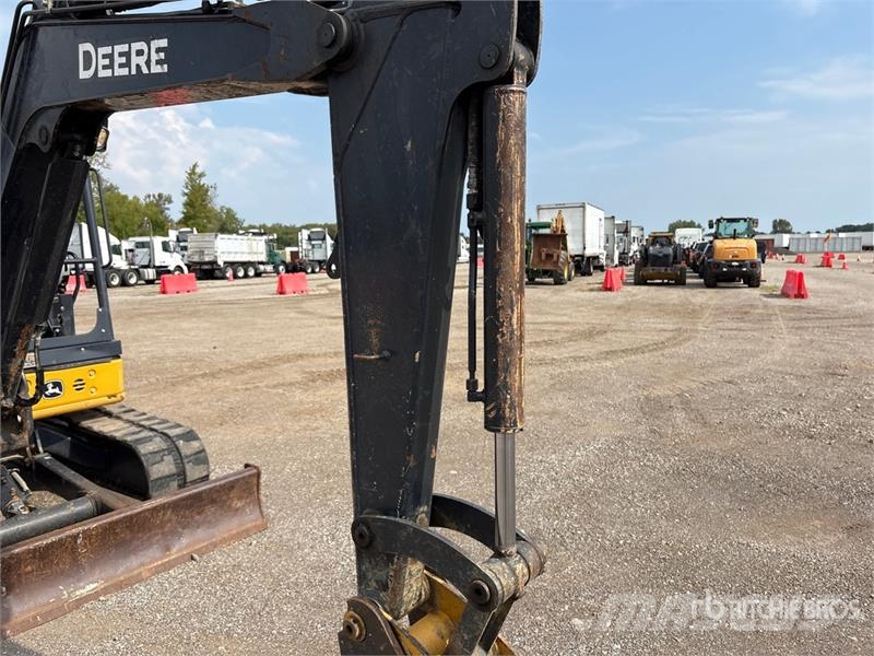 John Deere 50G Mini bagri <7t